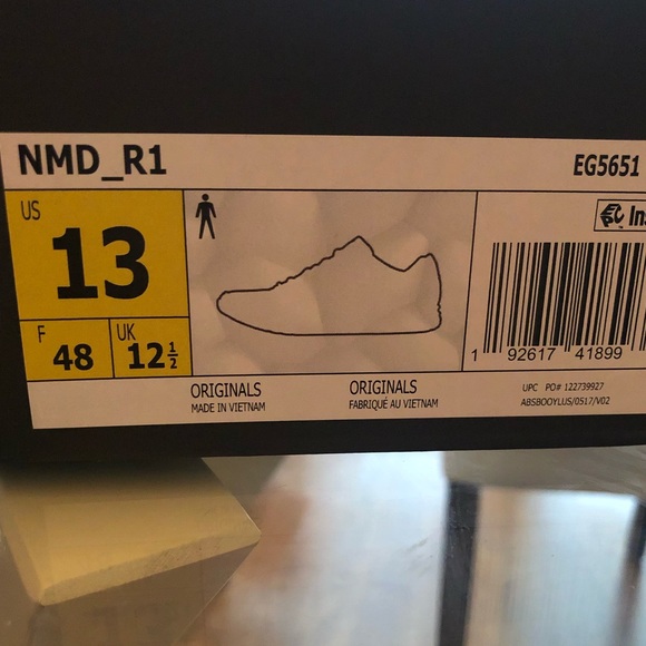 Adidas NMD R1 - Picture 4 of 4